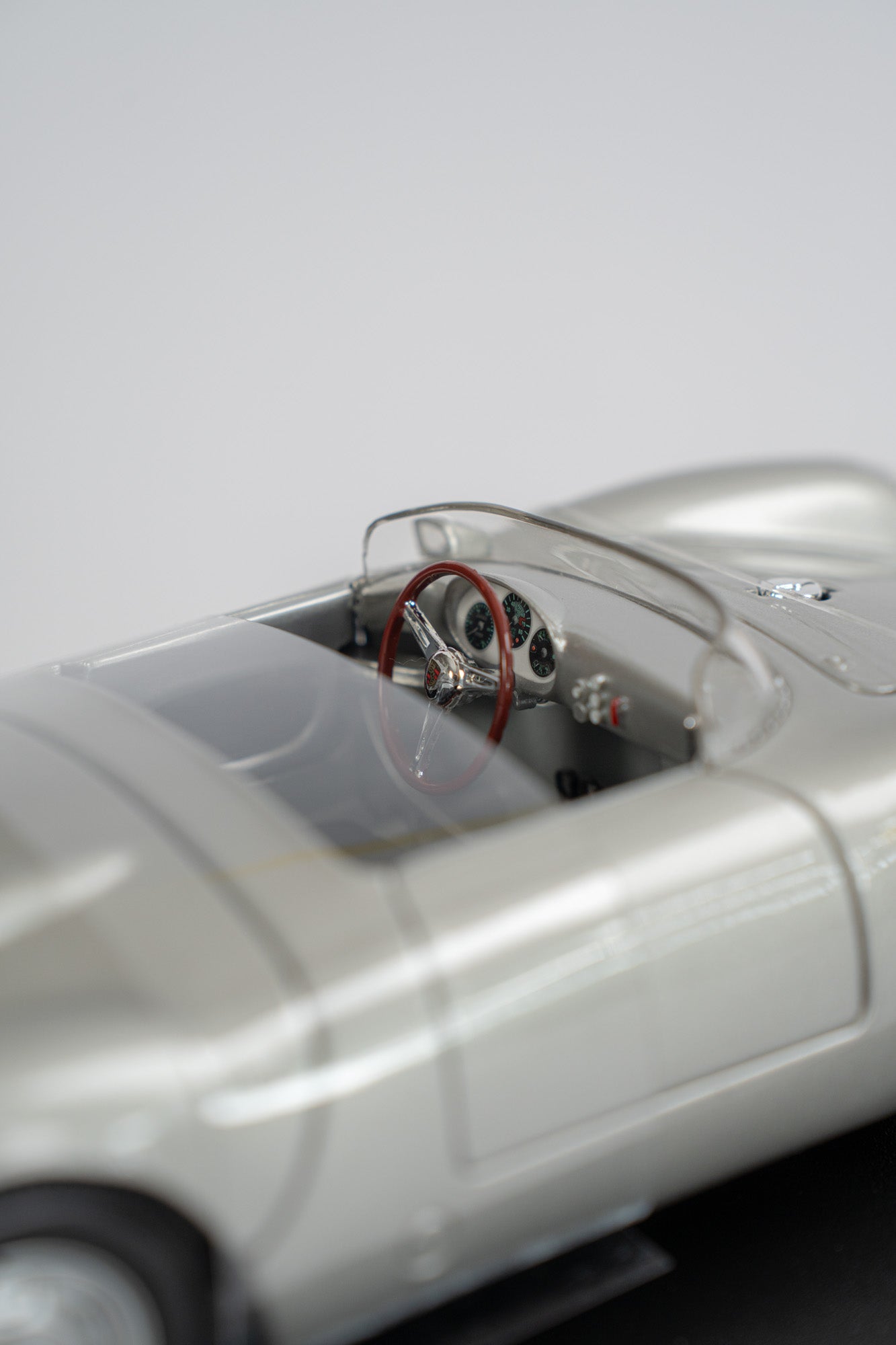 1:18 Scale Porsche 550A Spyder Diecast Vehicle
